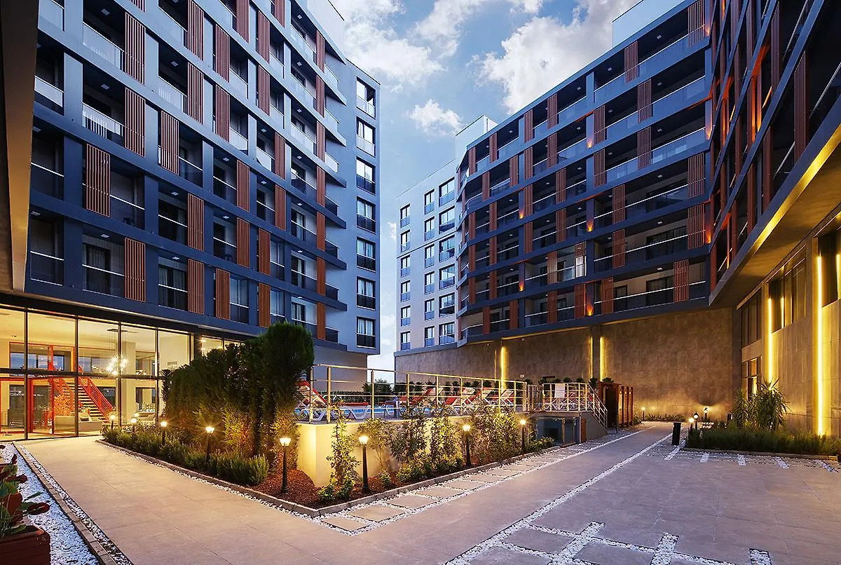 Coordinat Suits Izmir Apartment