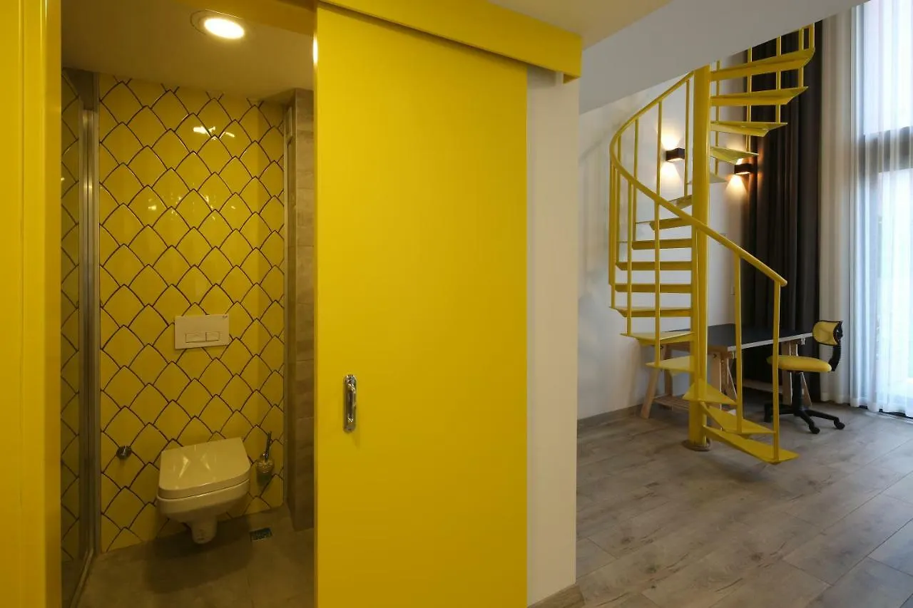 Coordinat Suits Izmir Apartment