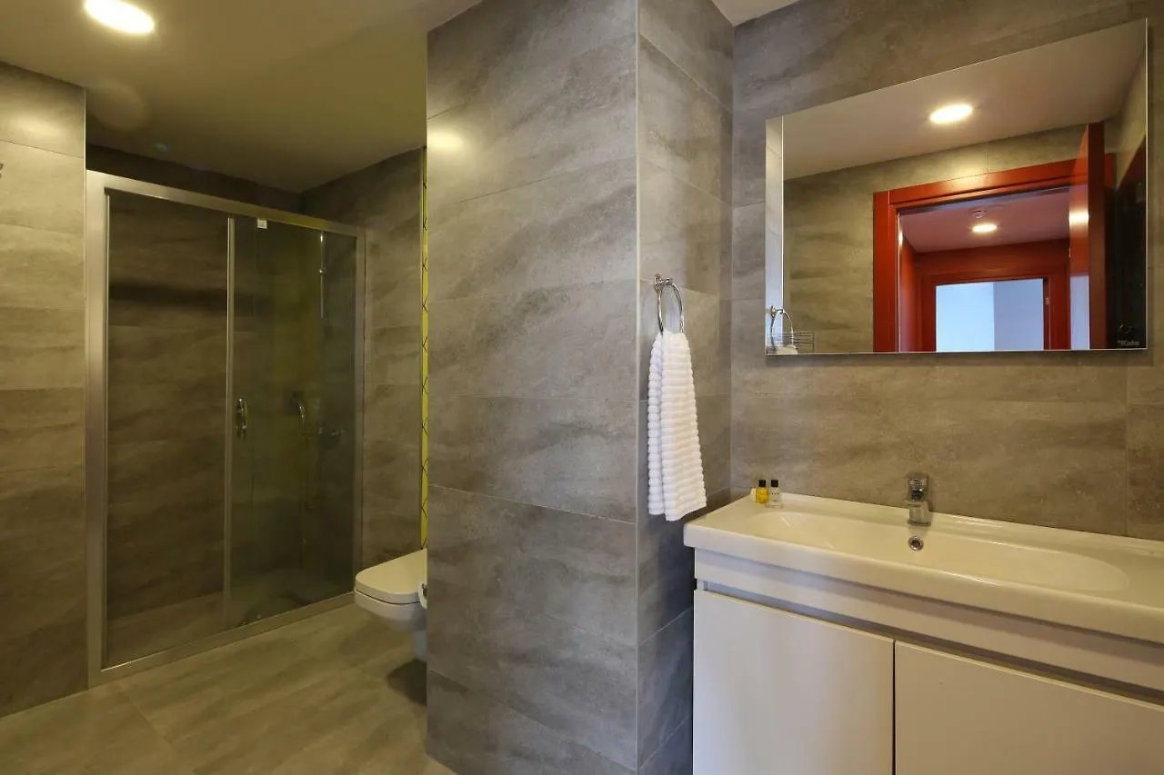 Coordinat Suits Izmir Apartment
