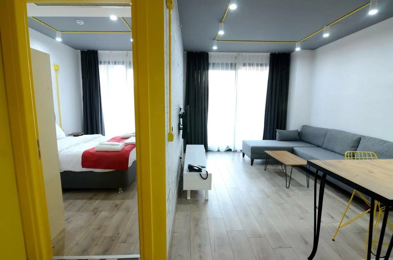 Coordinat Suits Izmir Apartment