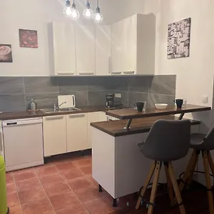 gesamte-unterkunft-fur-4-personen-top-12.vienna-besthotels.com/